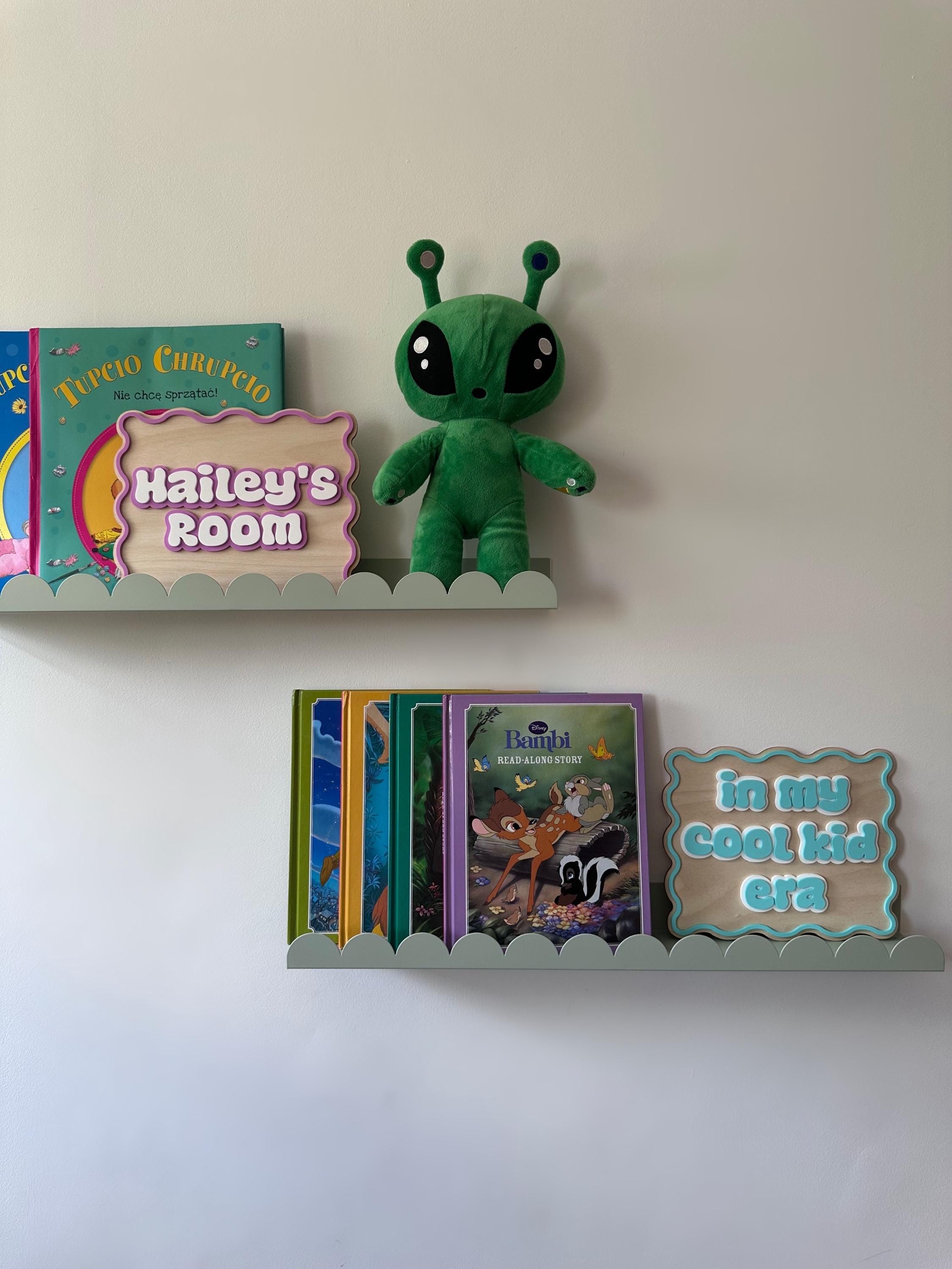 Wooden Wavy Name Sign - Playful Wall hanging kids room decoration