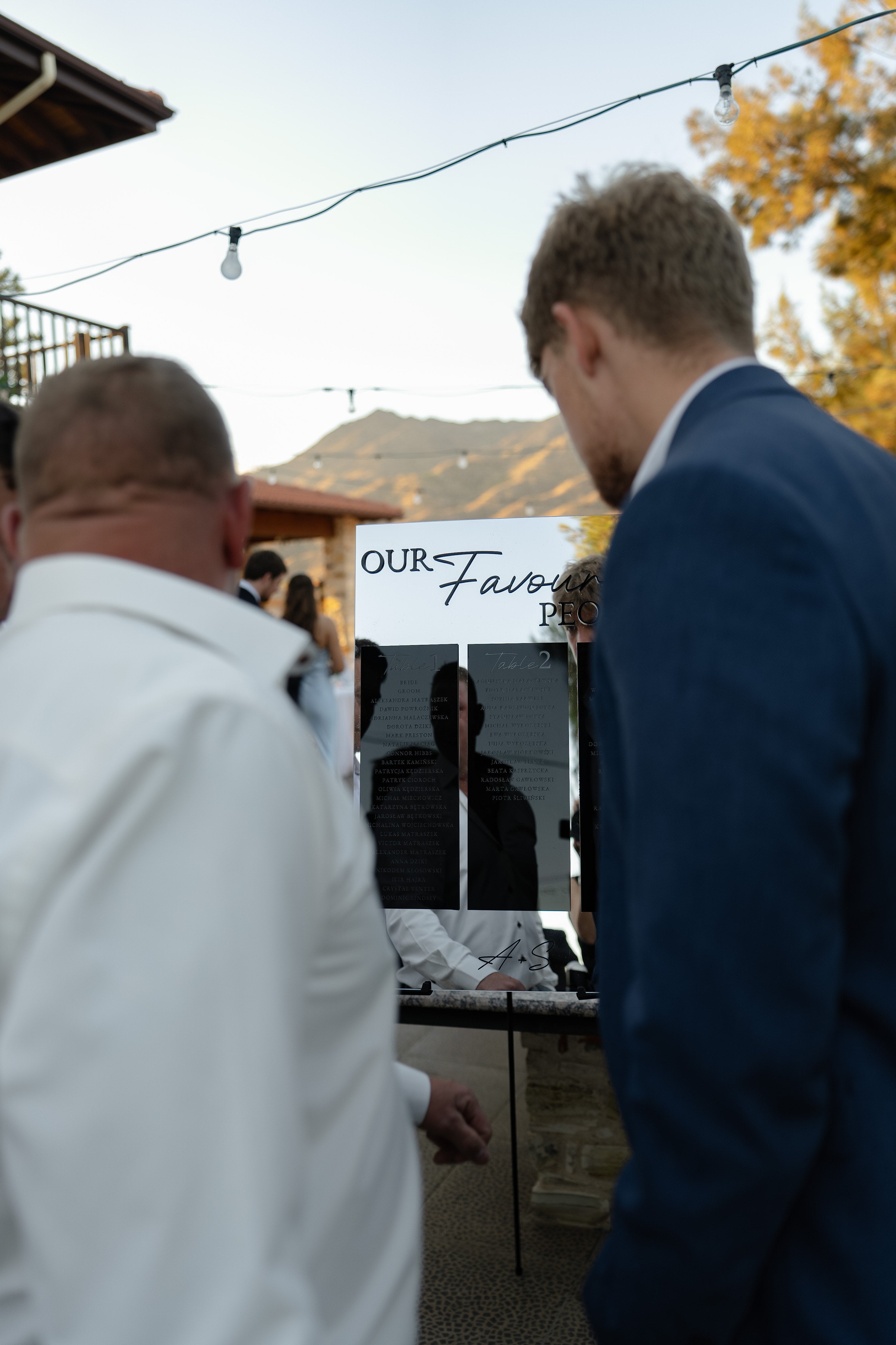 Luxury Mirror Acrylic Wedding Seating Chart with 3D lettering